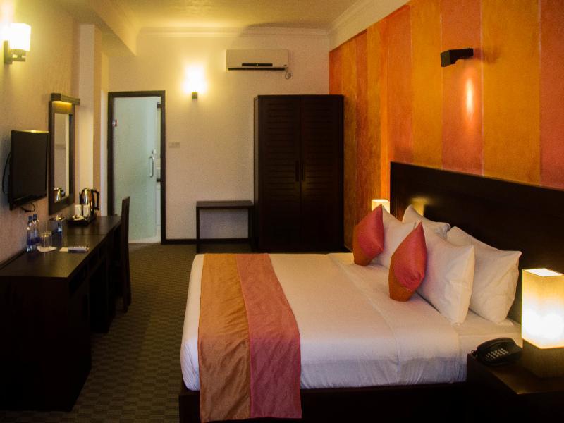 Готель Ceylon Hotel,colombo Коломбо
